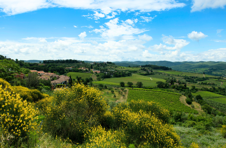 Comprar una casa en Italia. Sin luz ni agua. Tiene sentido igual